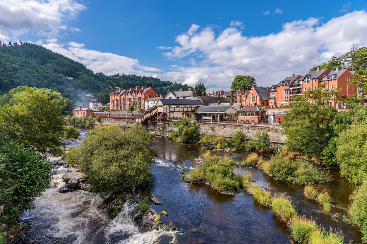 Llangollen town